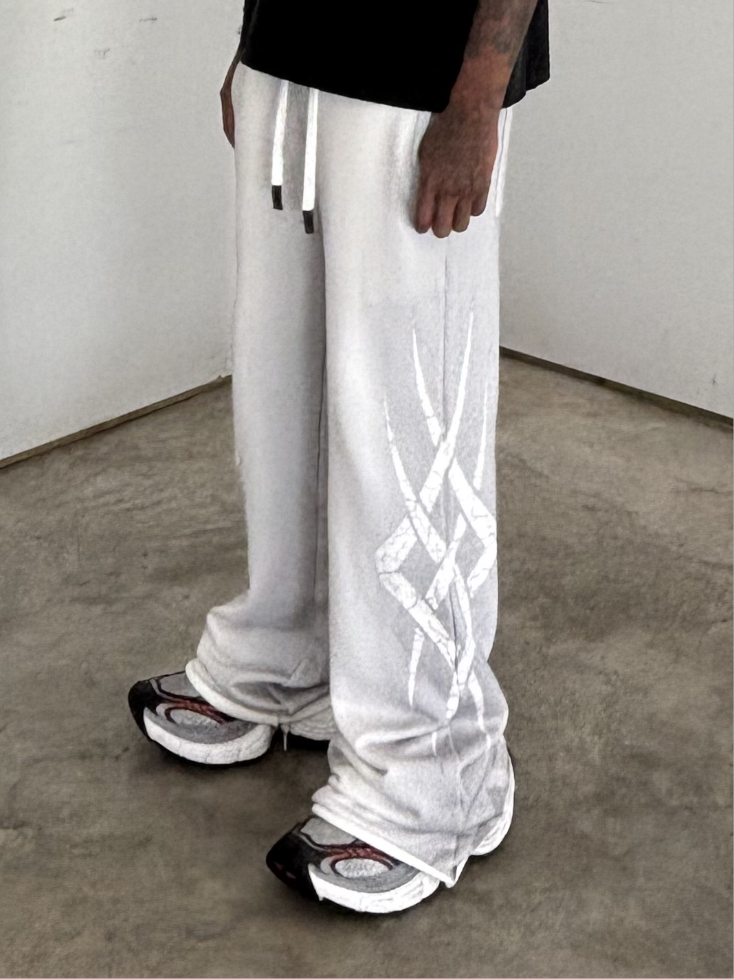 Dawn Too Dusk- LIGHT GREY DAWN WASH WIDE LEG SWEATS